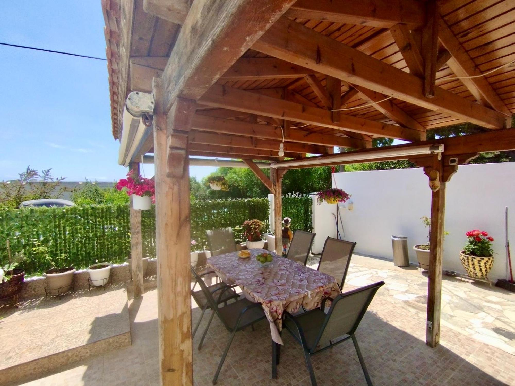 Sofia'S Seaview Villa Near Airport And Beach アルテミダ エクステリア 写真