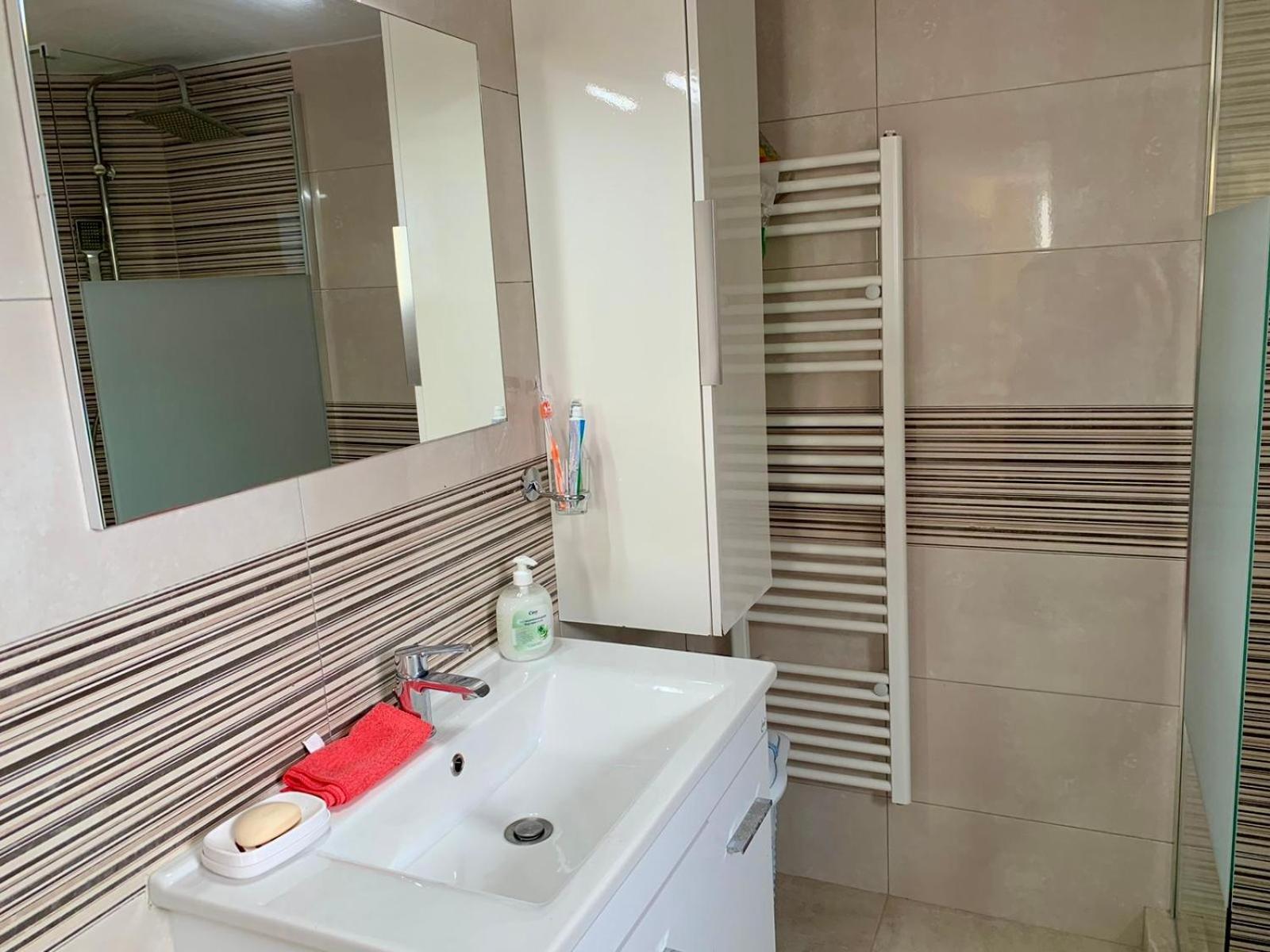 Sofia'S Seaview Villa Near Airport And Beach アルテミダ エクステリア 写真
